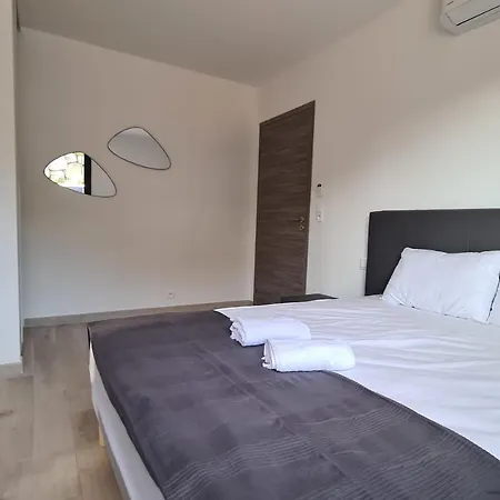 Luxurious Duplex With Pool Garden Balcony Ferienhaus *